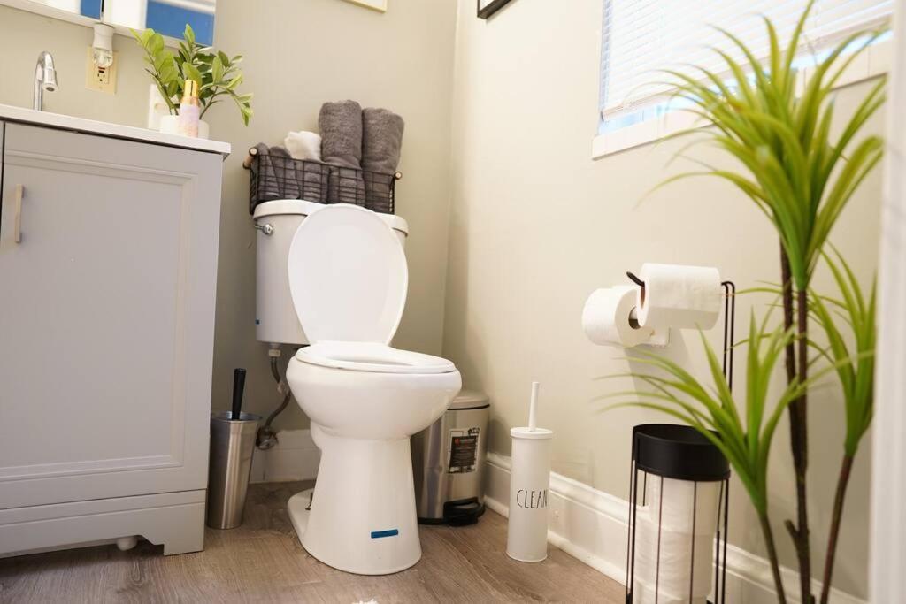 Stylish 1Br Unit W/Free Parking-Walk To Metro Appartement Washington Buitenkant foto
